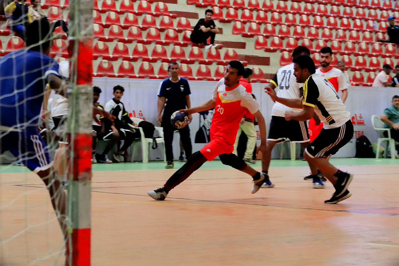 بداية قوية لمنافسات أندية الدرجة الثالثة لكرة اليد بصنعاء