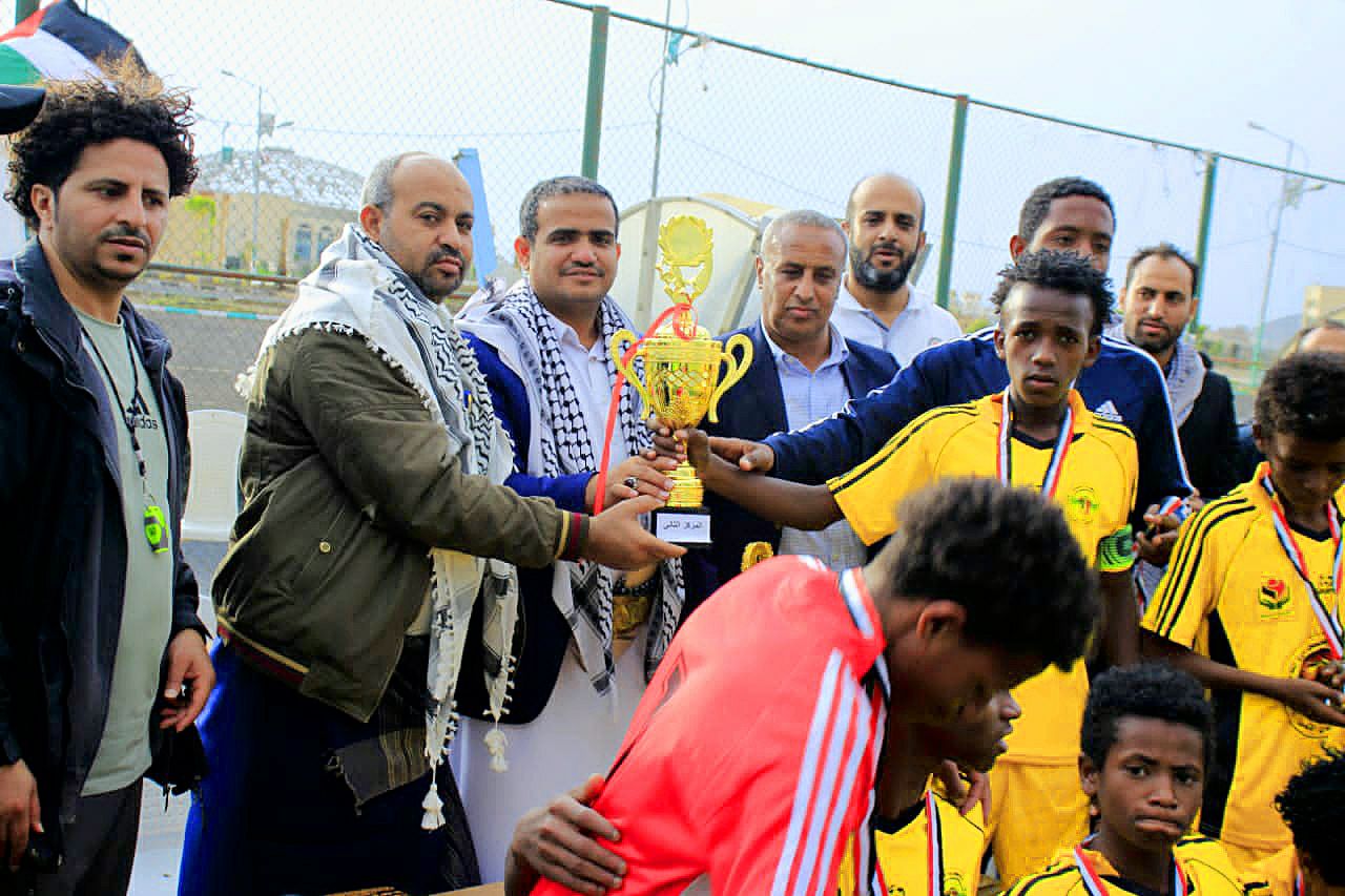 مدرسه الموهوبين لكره القدم