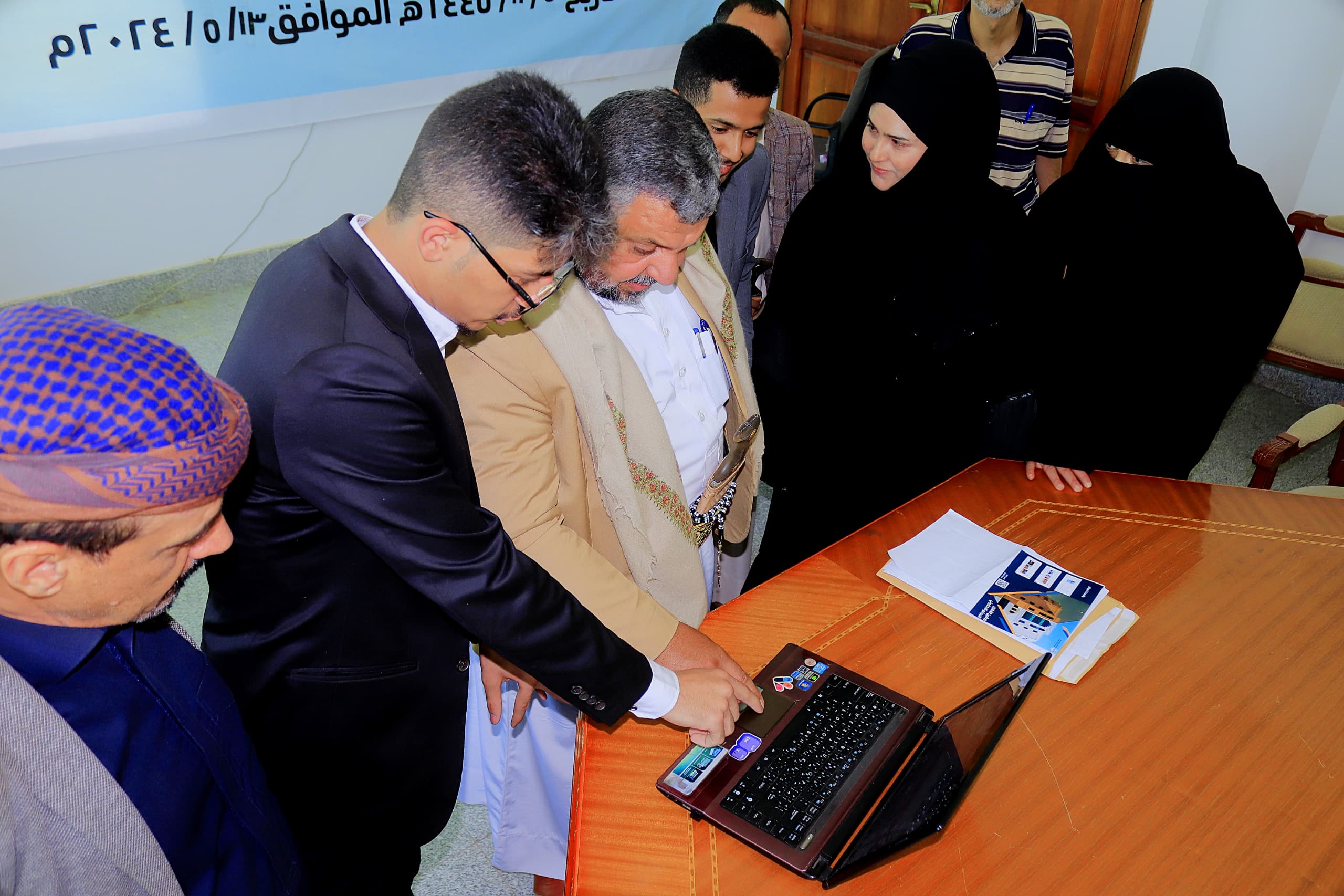 وزير الشباب يدشن الموقع الإكتروني على الإنترنت لوزارة الشباب والرياضة