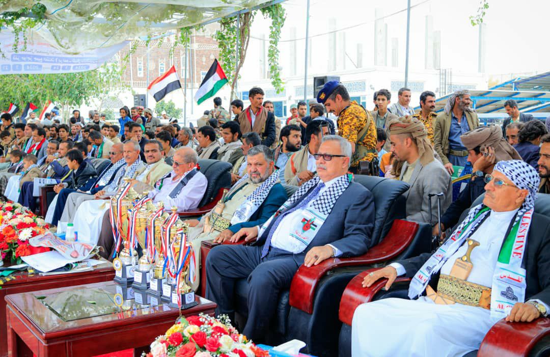 الدكتور بن حبتور يشارك في حفل اختتام بطولة الحباري للفروسية "قفز حواجز"