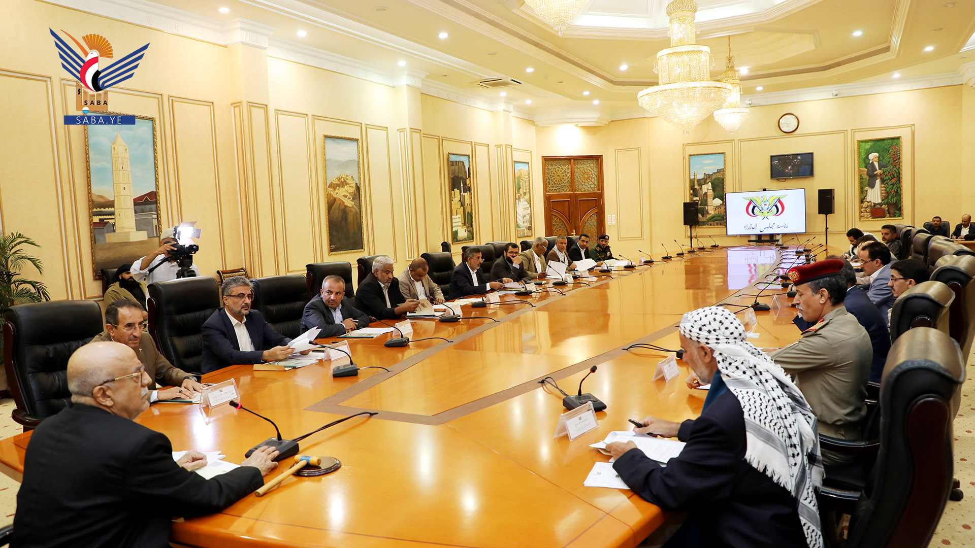 حكومة التغيير و البناء تقر برنامجها العام