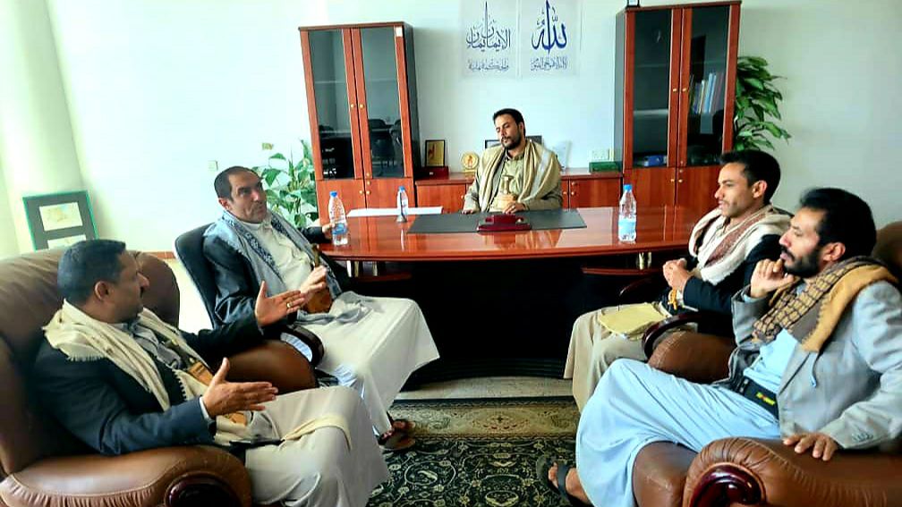 نائب وزير الشباب يرأس اجتماعا لمناقشة استئناف مشروع إستاد عمران