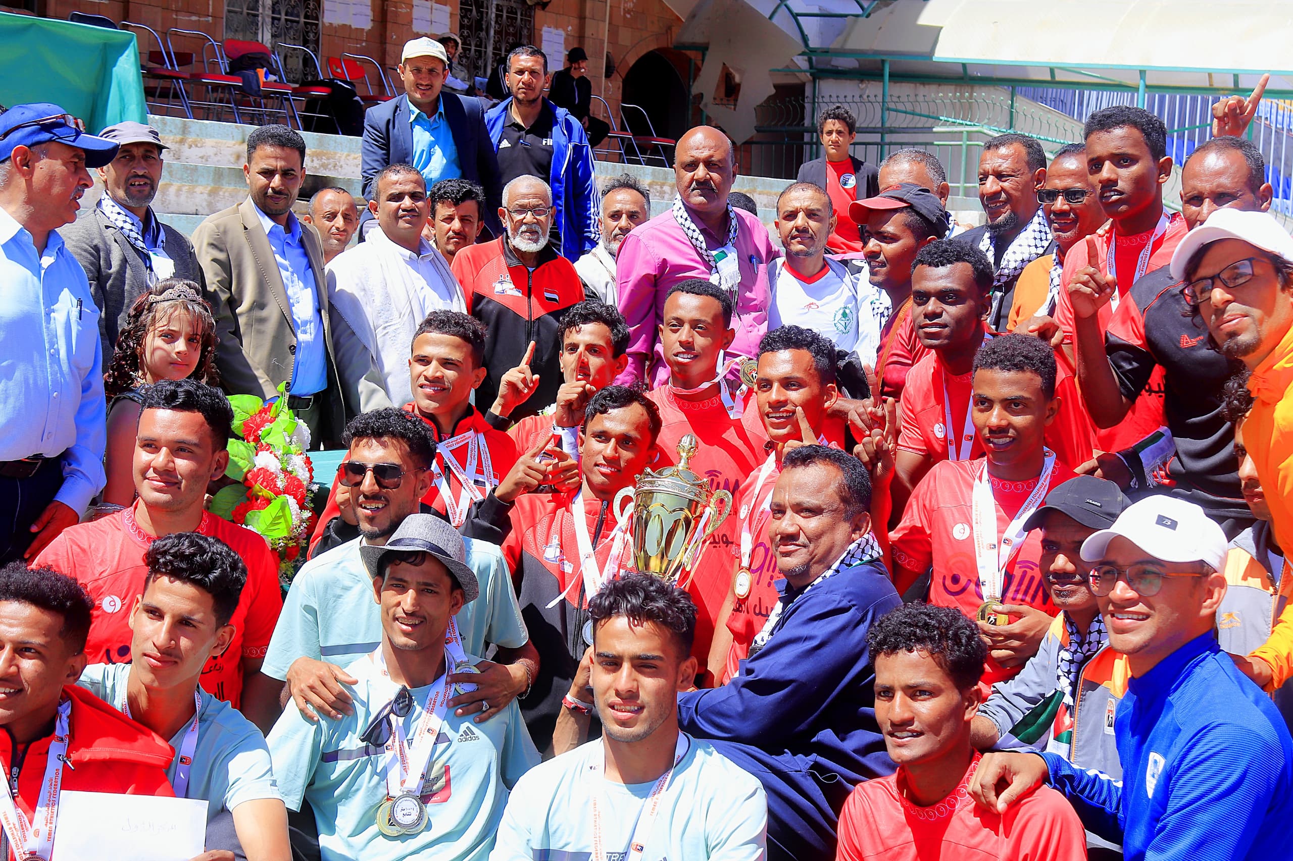 نائب وزير الشباب يكرم أبطال نخبة أندية ألعاب القوى